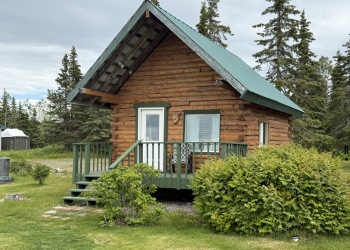 Exterior-of-Home-Cabins-7