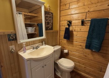 Interior-of-Cabins-9