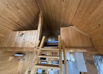 Interior-of-Cabins-6